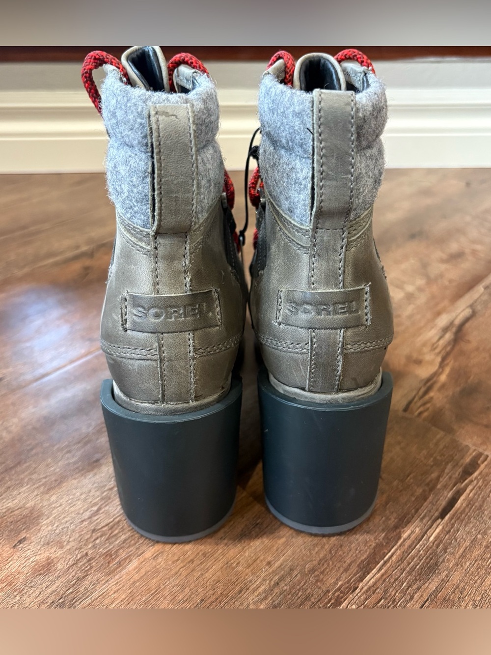 Sorel Blake Lace-Up Waterproof Boots Women US 7 Gray Felt Leather NWT - Picture 7 of 10